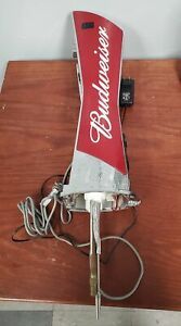 BUDWEISER SIGNATURE DRAUGHT 17 1/2&#034; LIGHT UP SILVER &amp; RED BEER TAP