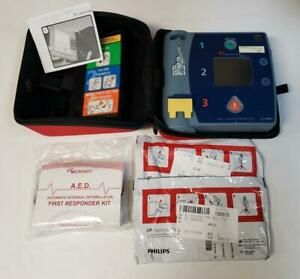 Philips HeartStream FR2 AED Defibrillator M3860A Soft Case Battery Inst Apr 22 M