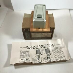 Vintage NOS MERCOID SENSATHERM Air Temperature Thermostat Type HXNC 24v