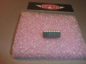 MC3556L Motorola  Analog Waveform Generation Function, BIPolar, CDIP14
