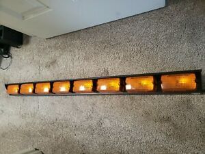 Federal Signal Signal Master SML8 Amber Light Bar Model SIGM8 HALOGEN 8in cable