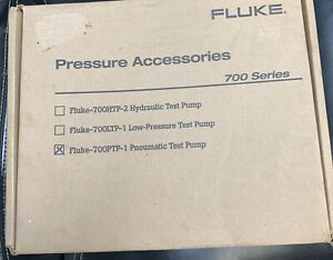 Fluke 700PTP-1 Pneumatic Test/Vacuum Pump, 600 psi, 40 bar