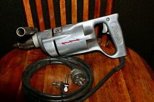 VINTAGE MILWAUKEE 1/2&#034; HEAVY DUTY CORDED DRILL WITH KEY