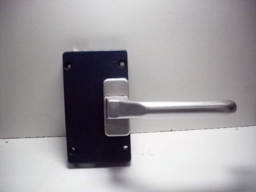 Schmersal az/azm 415-b30-06 safety door handle for sale