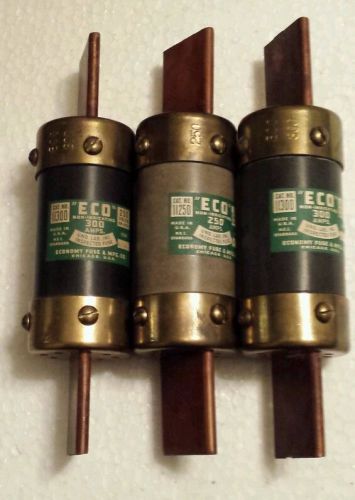 (2) Eco 11300, (1) 11250 250 Volts Non-Indicating Fuse 300, 250 AMP.