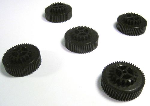 LOT OF 5 BLACK nylon 18/52-tooth 33mm precision molded push-fit cogs gears