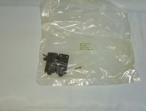 Amp 207467-1 Cable Clamp Interconnect