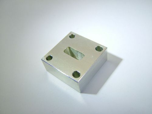 WR42 WAVEGUIDE ADAPTER BLOCK 18 - 26.5GHz INV2