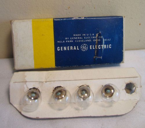 Box Of 4 GE General Electric # 27  Miniature Globe Screw Light Bulb Lamps 4.9V
