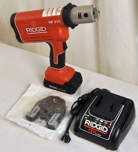 Ridgid Power Tools RP 210 Battery Press Tool Kit w/  3/4 ” Jaw -- No Reserve