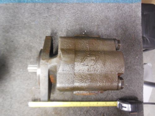 NEW PARKER COMMERCIAL HYDRAULIC PUMP # 312-9710-051