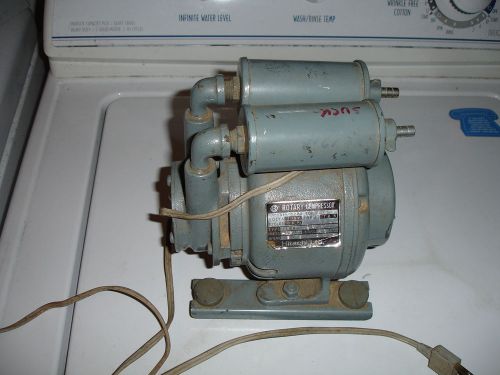 Vintage Hitachi rotary compressor vacuum pump 110V