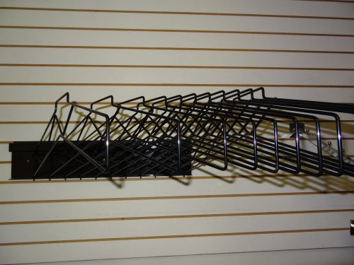 Used Slat Wall Clothing Display Black Metal For Shirts Jerseys Tops 12 Arms