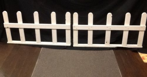 Retail Store Display - White Picket Fence - 2 Panels - 36&#034; X 19&#034; Window Display