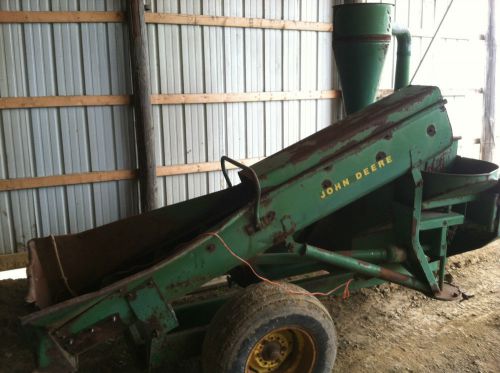 JOHN DEERE FEED GRINDER HAMMER MILL 540 PTO SIDE AUGER RUNS AND WORKS FINE