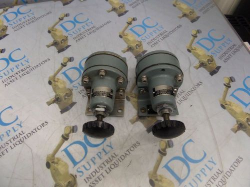 MOORE PRODUCTS 40-100 NULLMATIC PRESSURE REGULATOR LOT OF 2