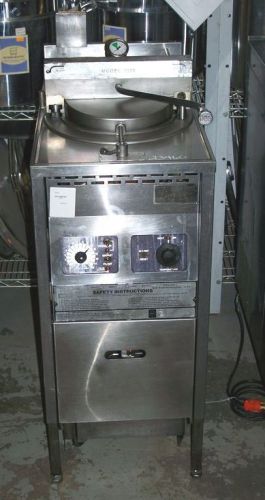 Broaster Electric Pressure Fryer 240V, 3PH Model: 1600