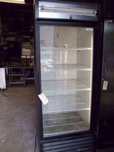 True gdm-26 single glass door merchandiser for sale