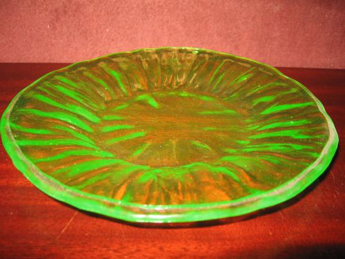 Green Vaseline Round glass salad dinner plate desert uranium yellow tray serving