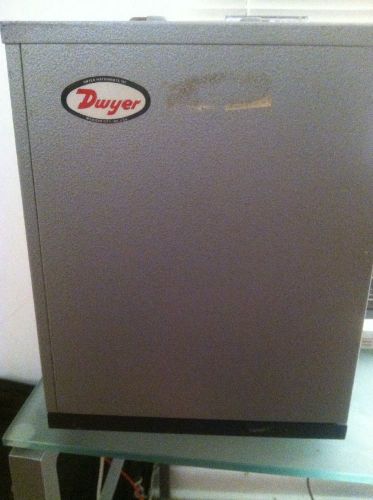 Dwyer Microtector, Portable Point Gauge Model 1430