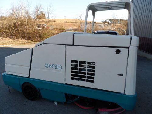 Tennant 8410 lp rider scrubber low hrs. very nice machine! for sale