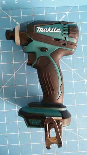 Makita cordless lxdt04 1/4&#034; hex shank impact driver 1,420 in-lbs torque lxd 04 for sale