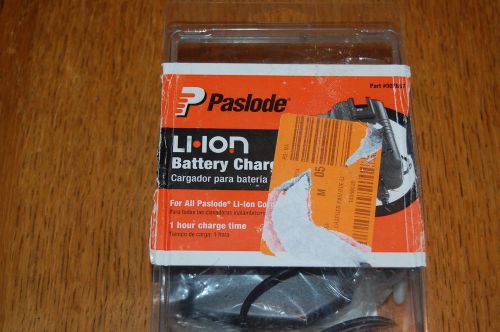 Paslode Li Ion Battery Charger 902667 = Li-ion Cordless Charges in 1 hr