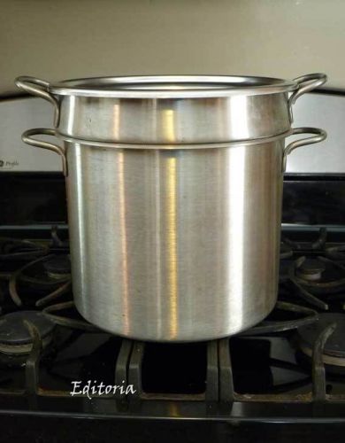 Vollrath Commercial 11 qt. 18/8 Stainless Steel Double Boiler Made in U.S.A.