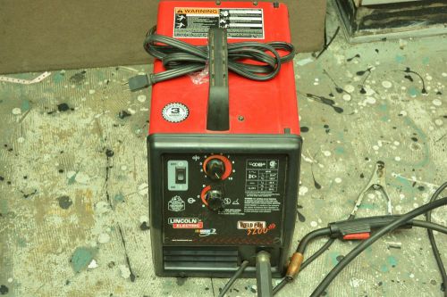 LINCOLN ELECTRIC WELDPACK 3200 IN EXCELLENT CONDTION 