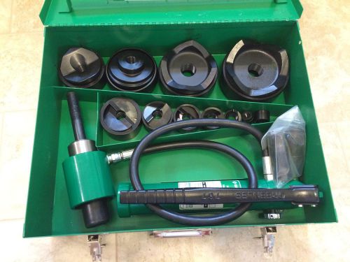 Greenlee 7310SB Ram &amp; Hand Pump Hydraulic Driver Kit with 10 Punches Metal case