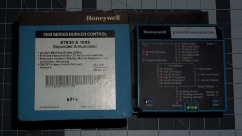 HONEYWELL Series 7800 Model S7830A1005 BURNER CONTROL, Surplus New ((3665))