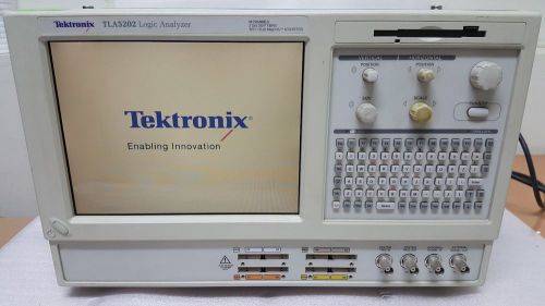 Tektronix TLA5202 Logic Analyzer 68 CHANNEL