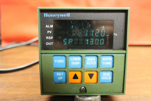Honeywell Temperature Controller model# DC3003-0-00-1-300-0111