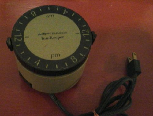 Vintage working Amf paragon inn keeper clock operated switch model art1600 125v