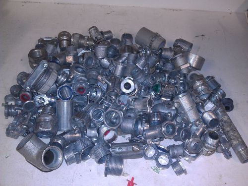 BARGAIN LOT!! HUGE Lot of 1/2&#034; and 3/4&#034; Assorted Conduit Fittings BL2