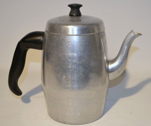 Vintage Aluminum Tea Coffee Pot Boiler with Lib 2 pcs 6 cups
