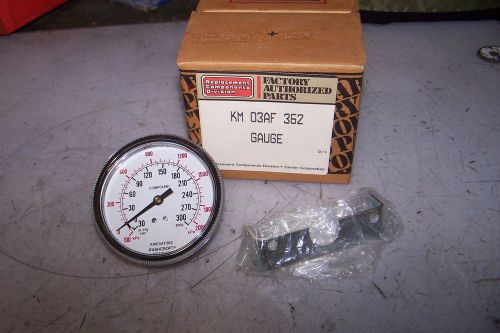 New ashcroft km03af362 pressure gauge 30-0 inhg vac 0-300 psig pressure 3-1/2&#034; for sale