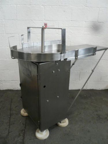 Mapisa stainless steel accumulating table. - M10732