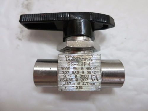 Whitey ss-43f4 ss ball valve, 0.9 cv, 1/4 in. fnpt for sale