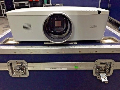 Sanyo 5k projector plc-xm 100s with roadcase for sale