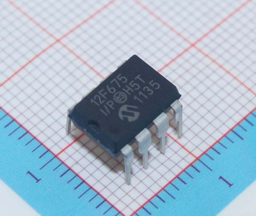 50 pcs/lot IC PIC12F675-I/P, 8-Pin Flash-Based 8-Bit CMOS Microcontroller