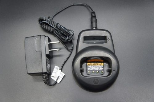 Motorola CLS Radio Charger NEW (HCTN4001A) or (56553) For CLS1110, CLS1410, VL50
