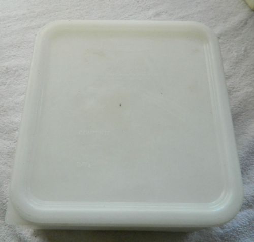 9- Rubbermaid 6509 Lids 9&#034; x 8-1/2&#034; Commercial Space Saving Containers White