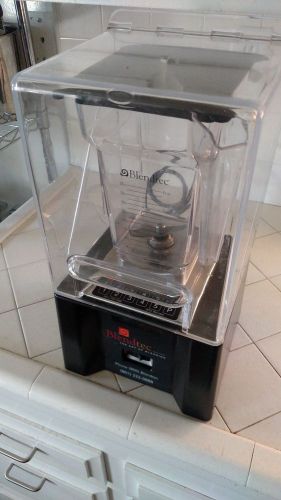 BlendTec model abc-5 commercial blender smoother with 1 jar and lid