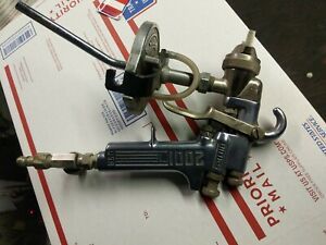 BINKS  2001 PROFESSIONAL SPRAY GUN USED  CLEAN  w/ attachments