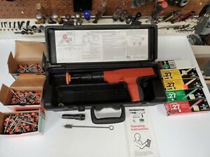 Remington Low Velocity .27 Caliber Powder Actuated Tool model 495 with shots