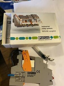 Phoenix Contact 2900931 RIF-1-BPT/2x21 Base w/ 2961192 Relay