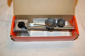 Mitutoyo 7010SN Magnetic Base and Indicator Holder