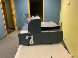 paper cutter guillotine