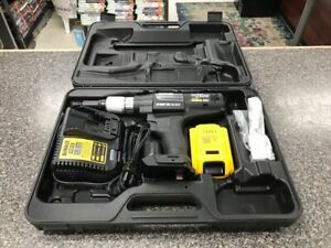 STANLEY POP AVDEL PROSET CORDLESS RIVET TOOL W&#039; BATTERY AND CHARGER PB2500-NA